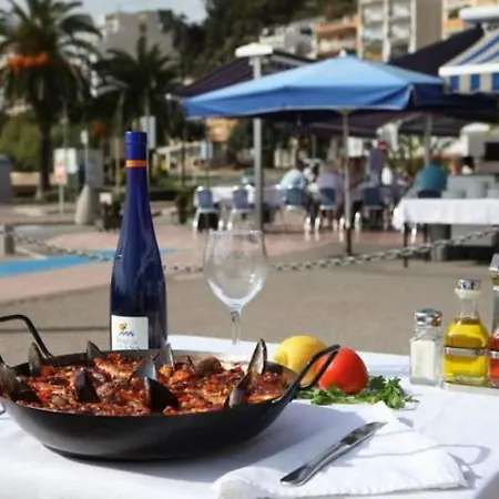 Llevant 3 1 Centro - Barneda Premium * Ρόζες