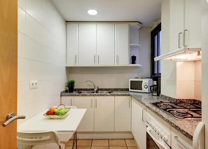 Llevant 3 1 Centro - Barneda Premium Rosas